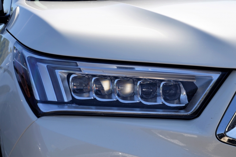 automobile-ST MARTIN DU VAR-min_acura-headlamp-2834131